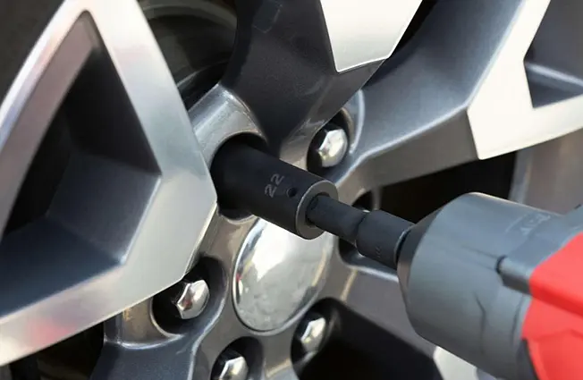 Як спека впливає на тиск у шинах: норми та поради